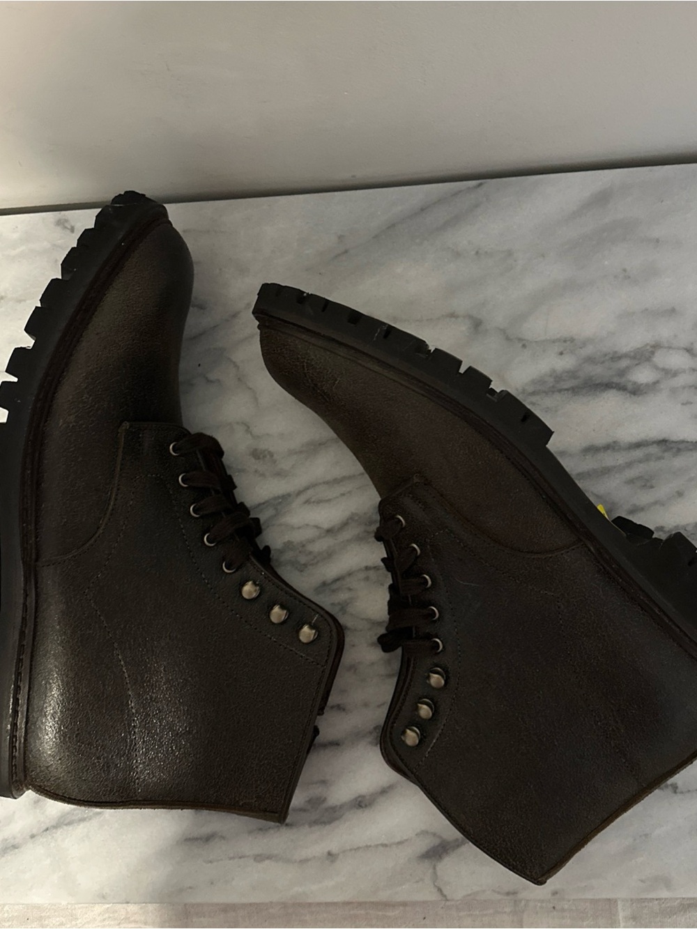 Allen Edmonds Hugo lug sole Men's Husk Leather Lace-Up Boot Brown sz 11D NEW - Picture 13 of 14